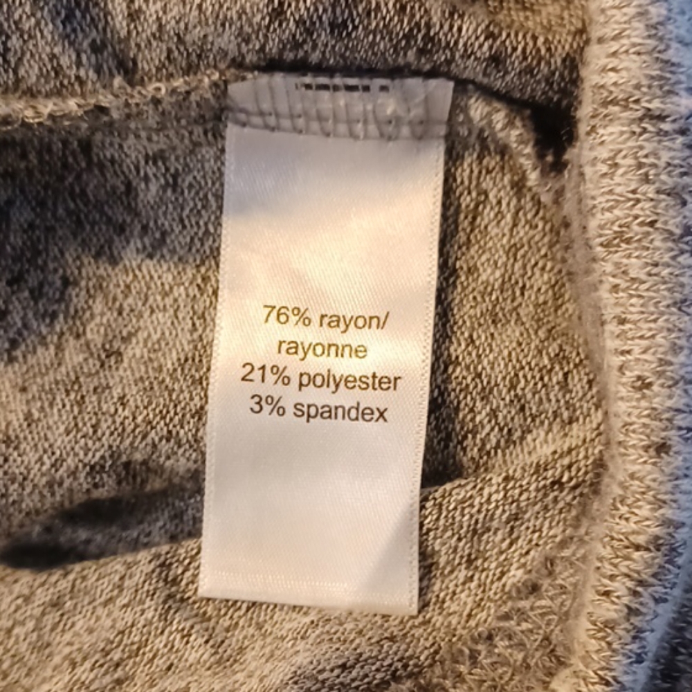 Maurices Gray Camo Straight Hem Pullover EUC - Picture 6 of 6